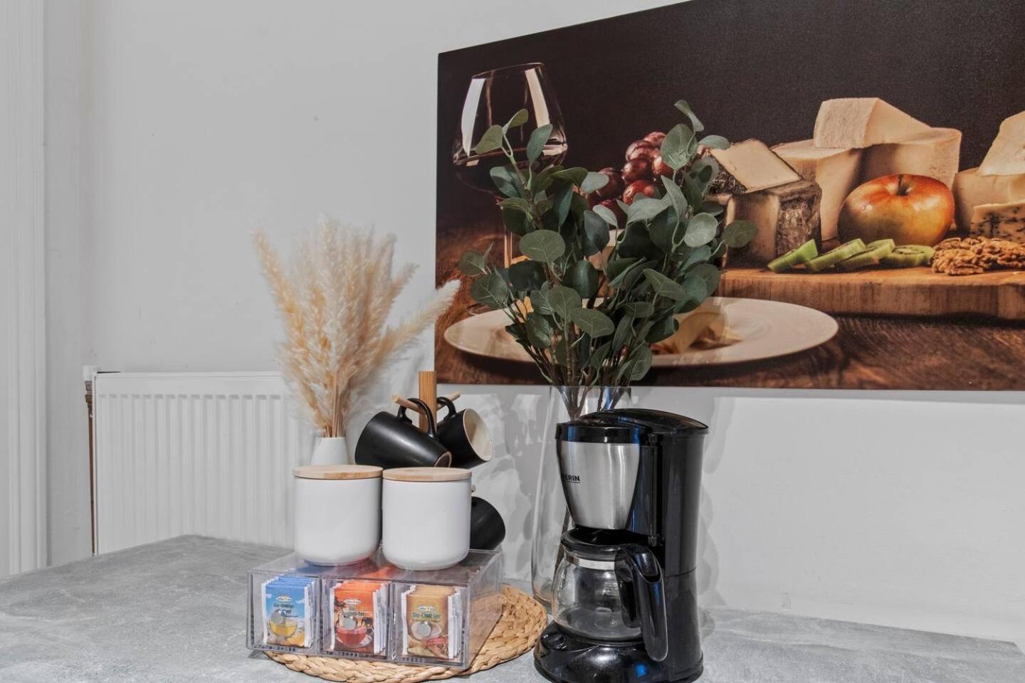 Apartment, Central, 2 Min To U1 Keplerplatz, Monthly Only Wien